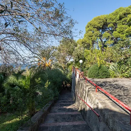 Grande Panoramica Con Accesso Diretto *